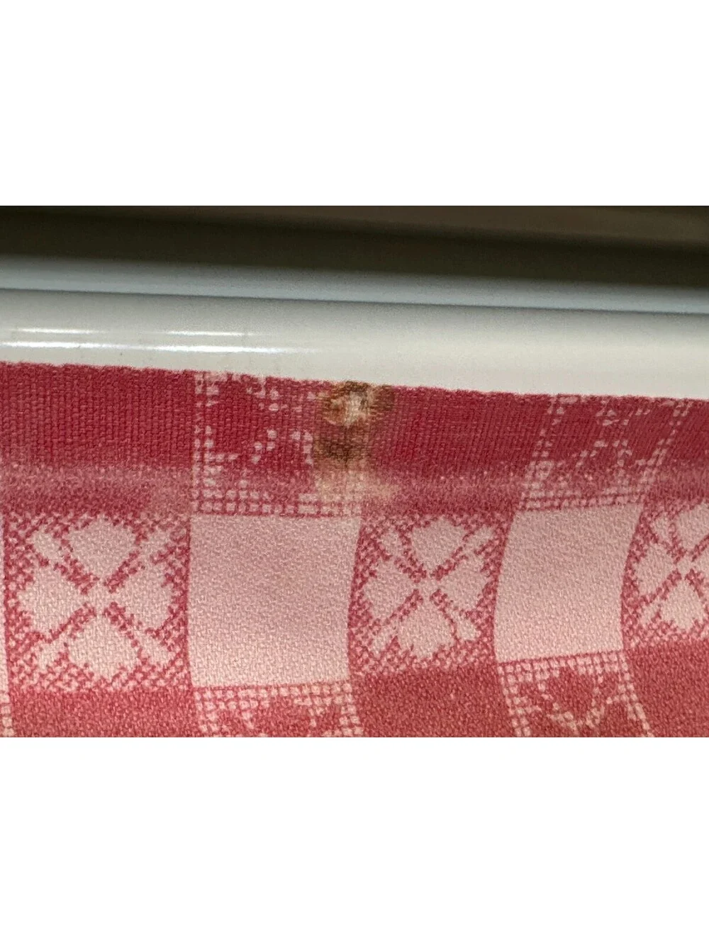 4 Vintage Commercial Use Tablecloths Red White Flower Leaves